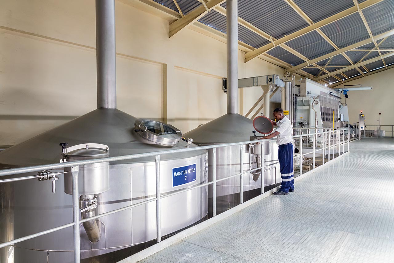 En apenas once meses Krones instaló para Kenya Breweries Ltd. una planta cervecera completamente nueva en Kenia.